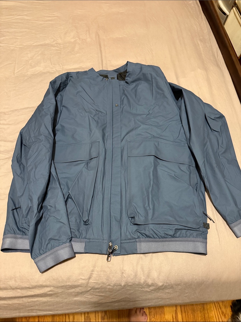 lululemon athletica men's muted blue lightweight jacket